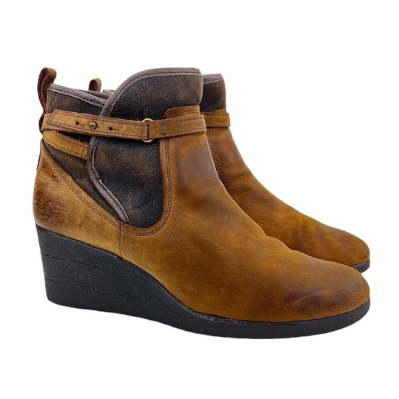 UGG Australia EMALIE Stout Waterproof Leather Ankle Boots - Picture 1 of 15